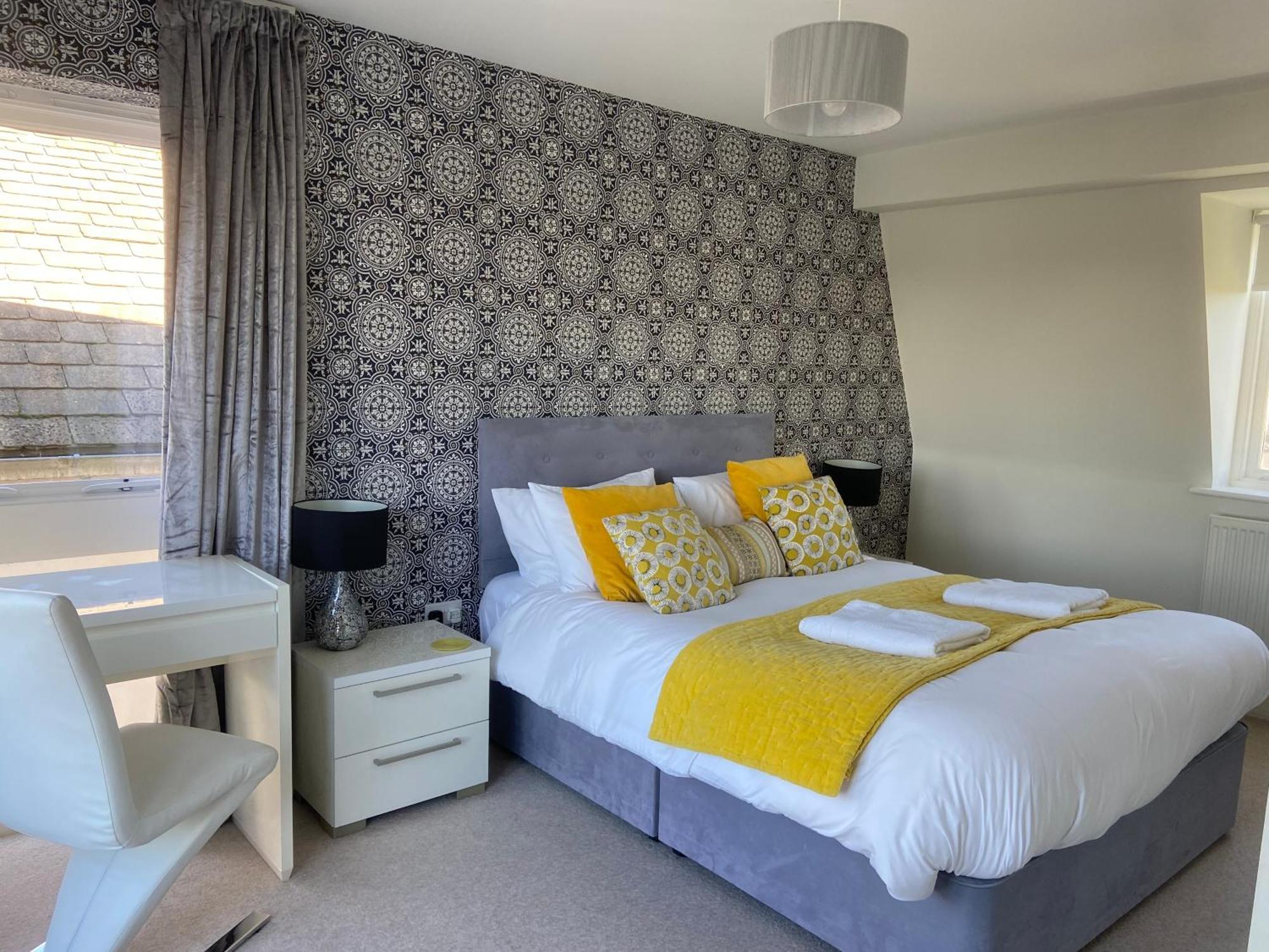 Reed Warbler - Hm111 - Lower Mill Estate Penthouse Apartment With Spa Access Somerford Keynes Екстер'єр фото